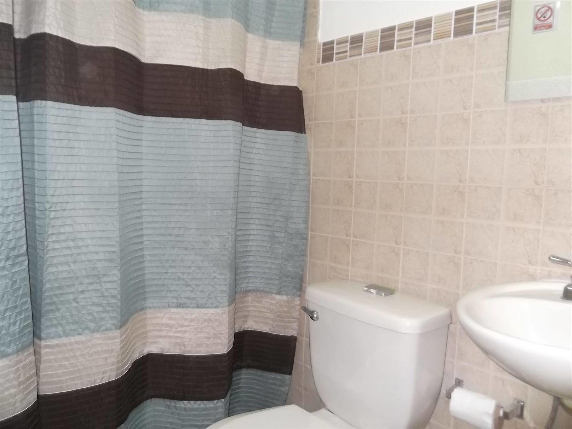 Hostal Gemar مدينة باناما المظهر الخارجي الصورة